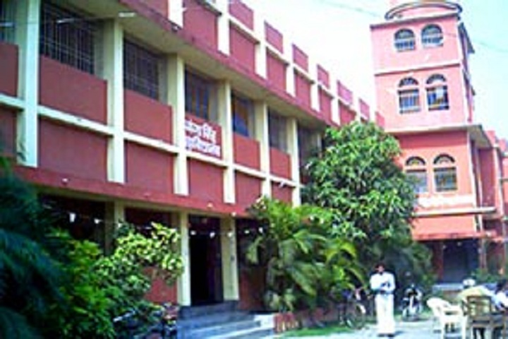 https://cache.careers360.mobi/media/colleges/social-media/media-gallery/18502/2020/10/20/Campus View of Ganga Singh College Chhapra_Campus-View.jpg